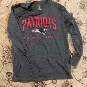 Boys L (14-16) New England Patriots long sleeve tshirt